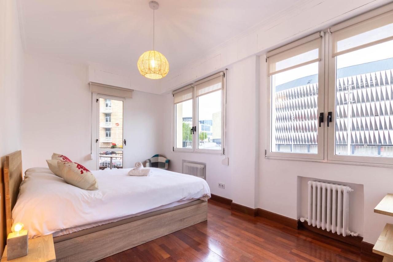 Apartamento Con Vistas Al Estadio San Mames Bilbao Exterior foto